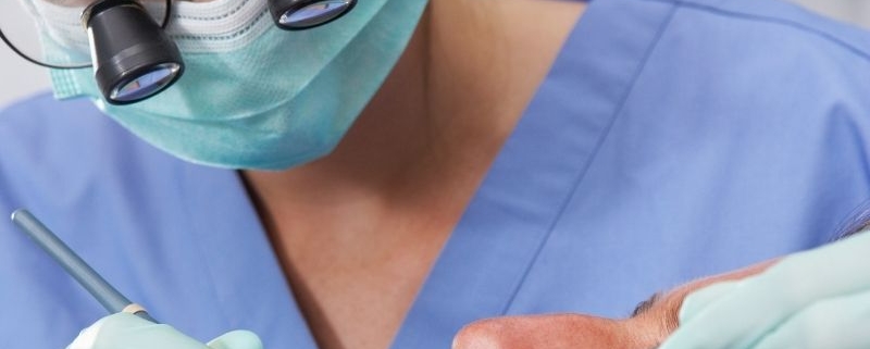 Occhiali ingrandenti binoculari per studio dentistico: a cosa servono e quale scegliere